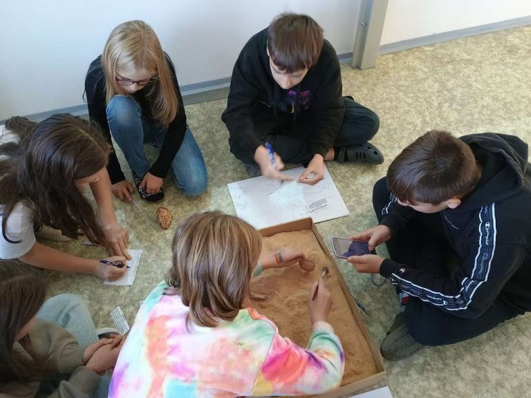Archeologové v 6. třídě