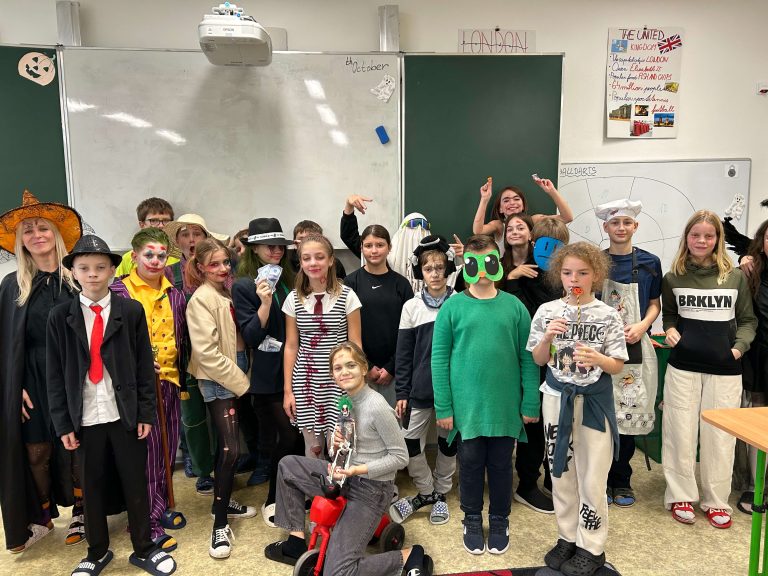 Halloween project day